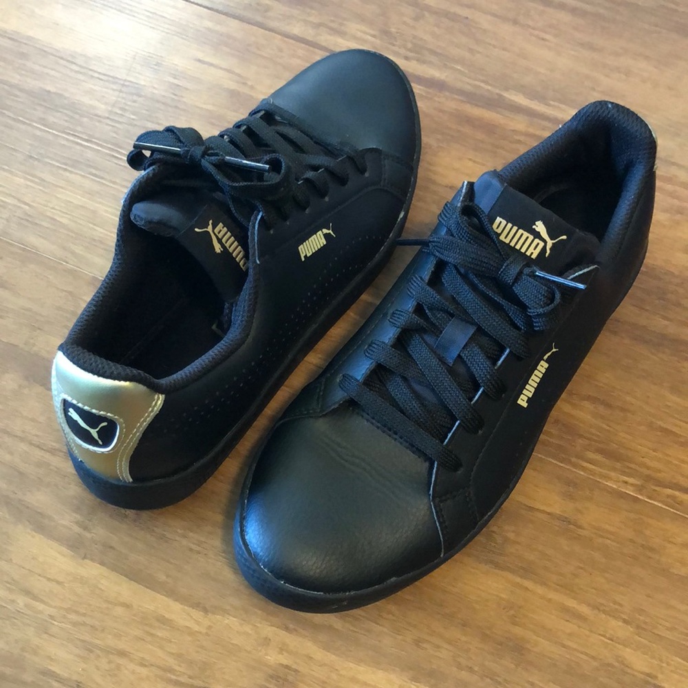 NWOT puma sneakers